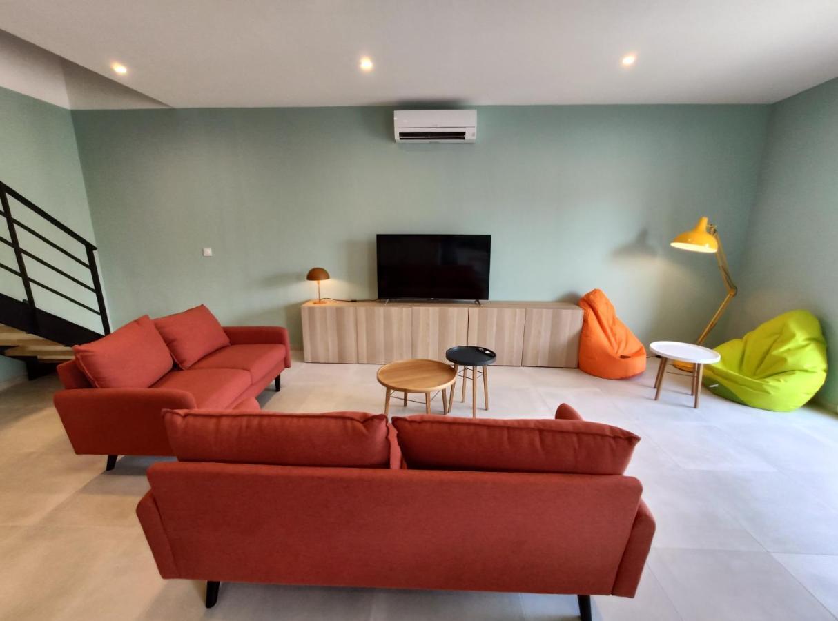 Colormix 3 Etoiles - 95M2 Plein Centre - Ensoleille Climatise Apartment Mèze Exterior foto